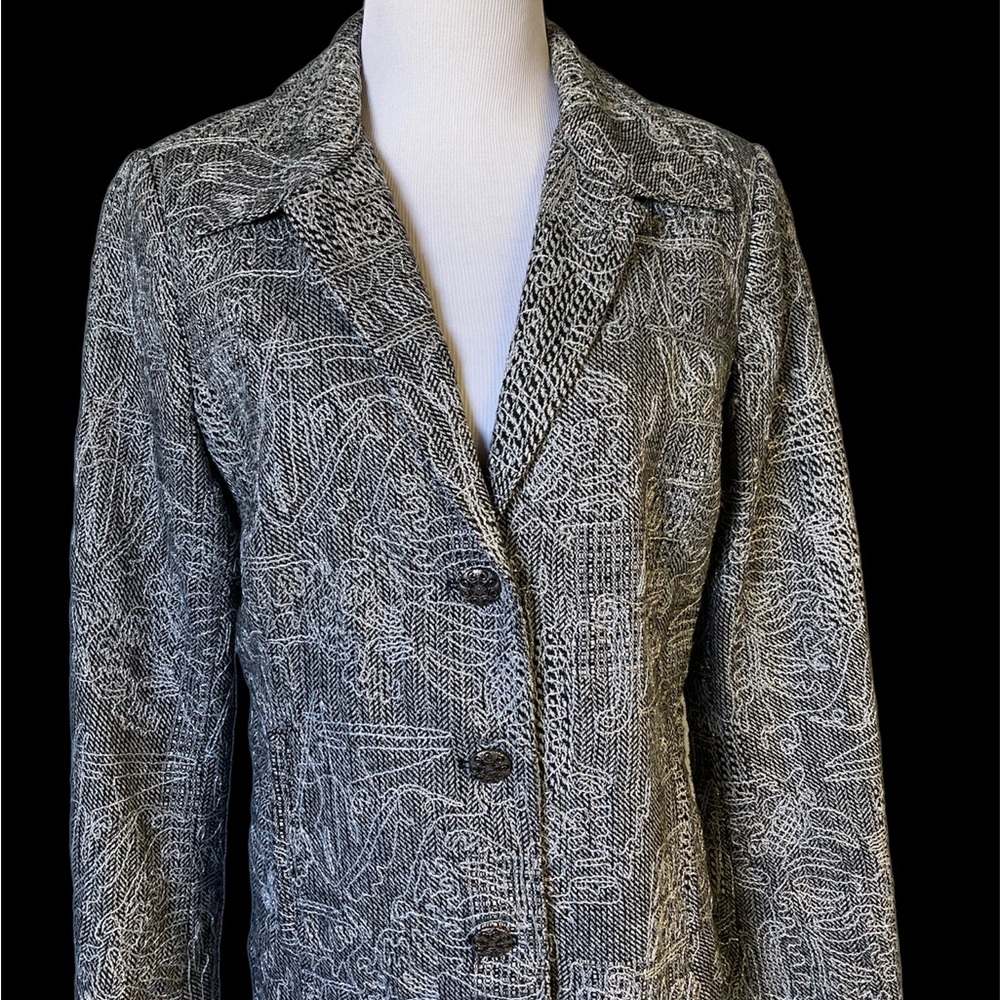 Chico’s XL Womens jacket black and white with metallic silver design Blazer.